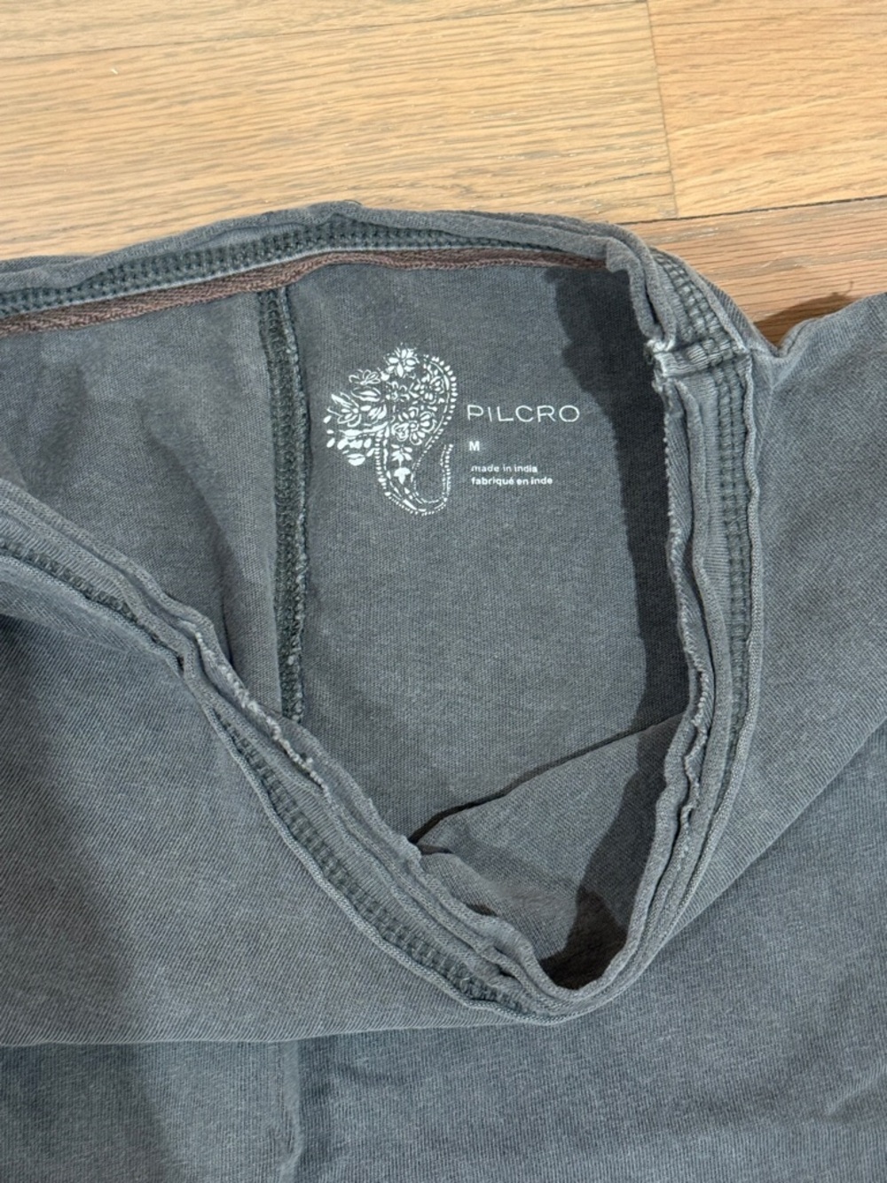 Women’s Anthropologie (Pilcro) Baby Tee - Light Blue & Charcoal, Size Medium - Picture 4 of 7